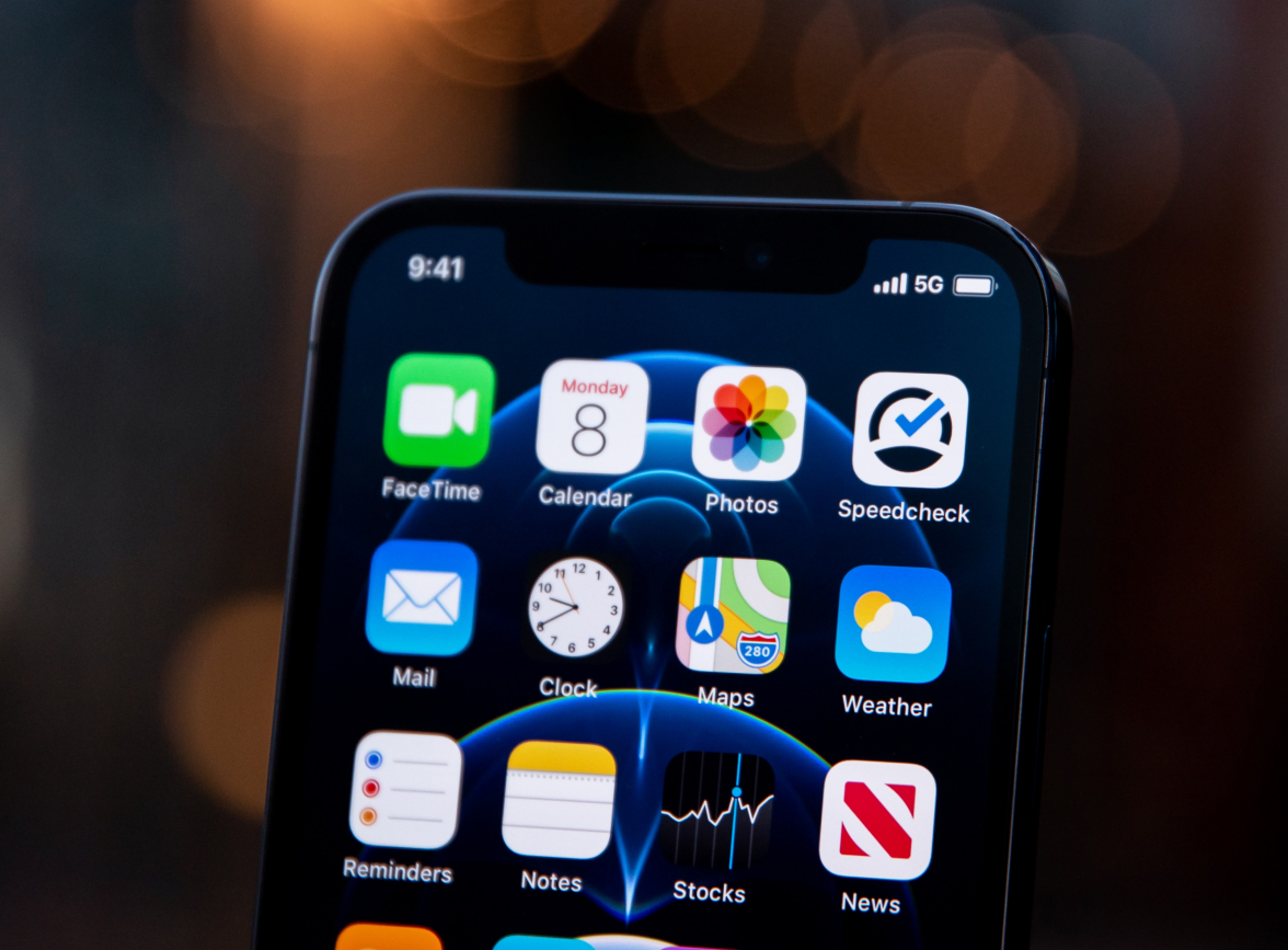道里苹果手机维修分享为什么 iPhone 12 在冬季会自动关机 